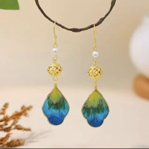 Intangible cultural heritage velvet flower antique style earrings, made in a new Chinese style with pure handcraftsmanship.