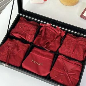 Traditional red gift set for 2026: sock set + underwear set + panty set  (Wishing for a peaceful and prosperous new year.)