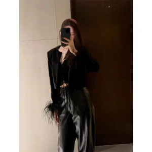 Fashionable and high-end black long-sleeved jacket with ostrich feather stitching