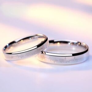 Couple rings are simple and elegant